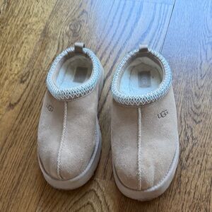 UGG Kids Tan Slippers